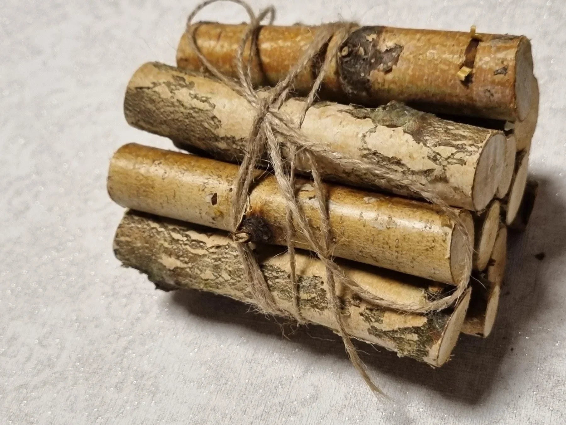 12 Pack Birch Wood Logs / Twigs for Reptile Tank, Aquarium Decor, Small Pet Chews