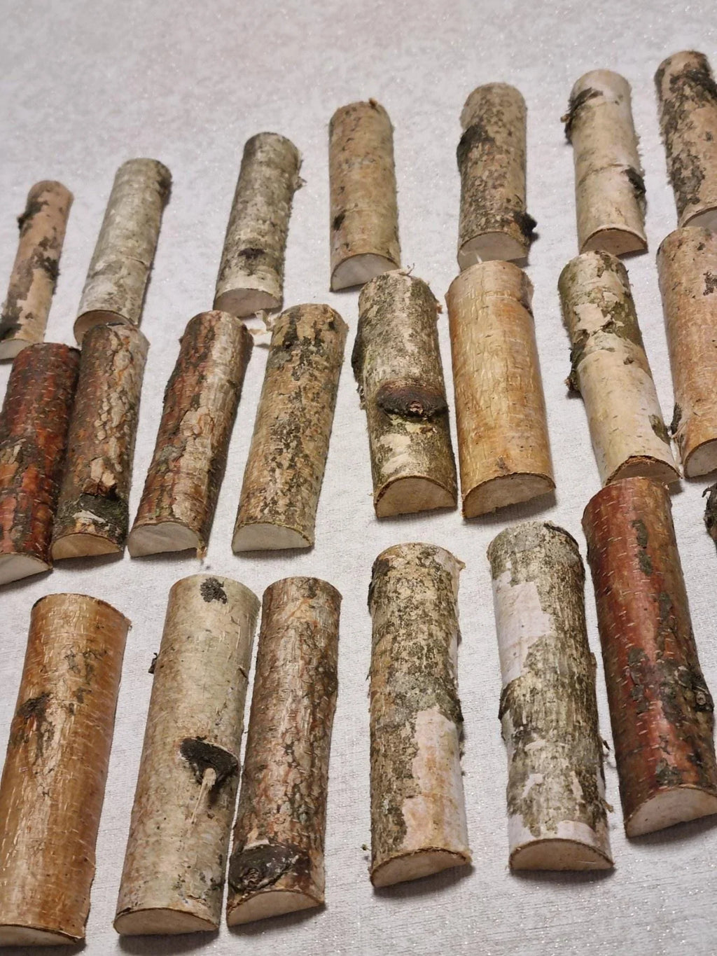 25 Birch Branch Halves, 4" Natural White Birch Wood Logs for Crafts, Rustic Wedding Decor, Birch Bark Sticks, DIY Woodworking Supplies